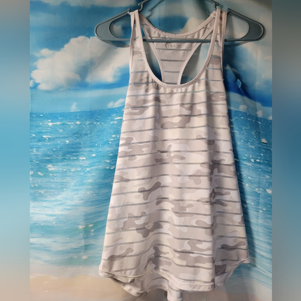 ZYIA Light Gray Camo Racerback Tank Top Ladies Size Medium